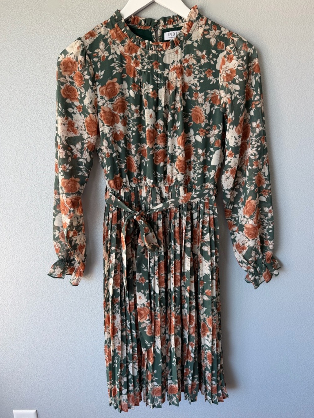 Indie & Co green orange floral long sleeve pleated knee length dress Women’s S